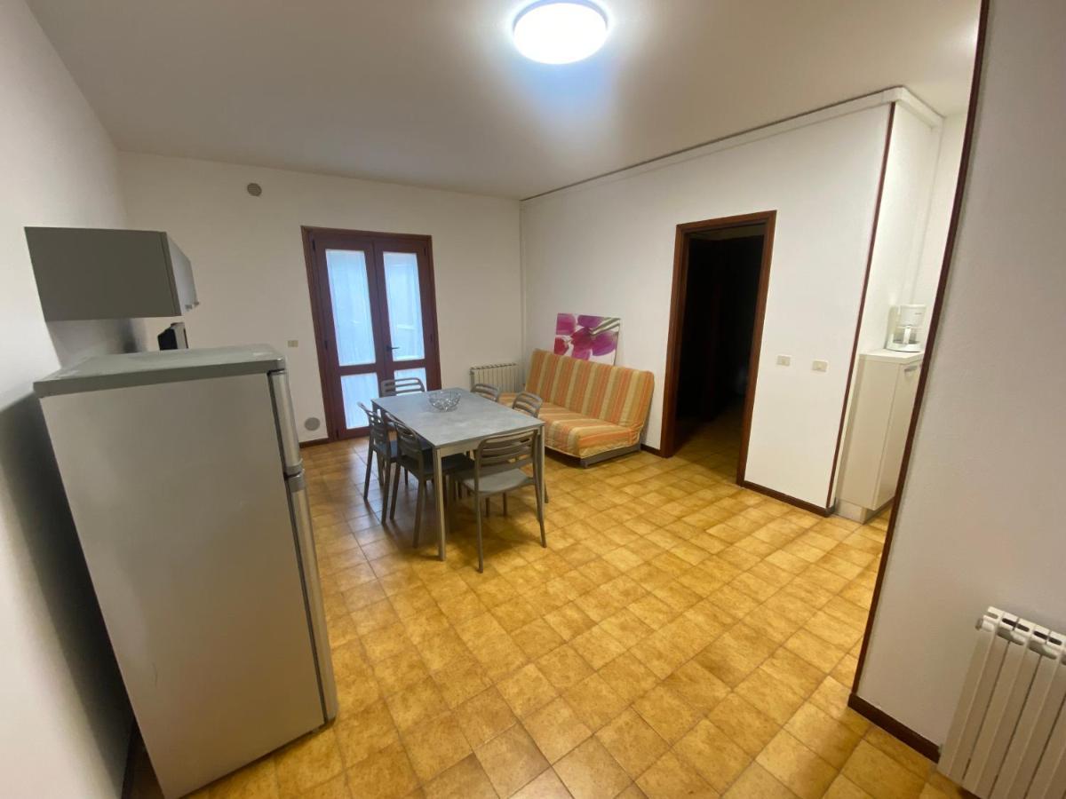 Cond Giardino Apartment Lignano Sabbiadoro Exterior photo